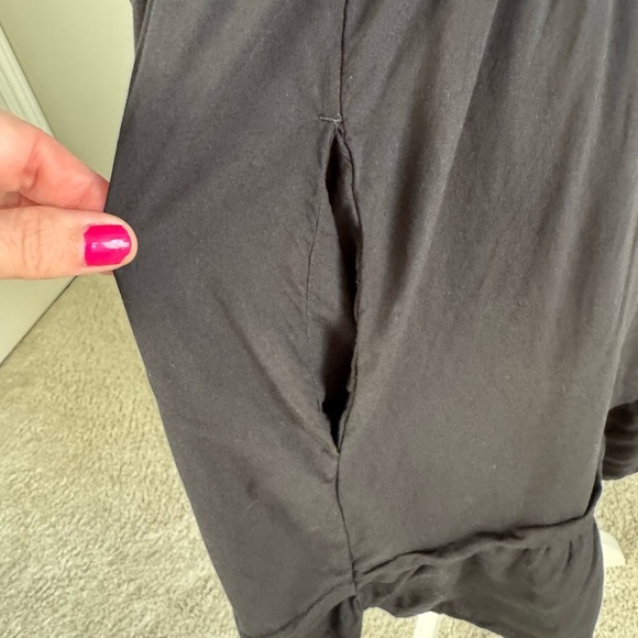 Old Navy V-Neck Black Tiered Mini Dress with Pockets Large - Picture 4 of 8